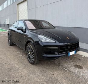 Porsche Cayenne Coupé 4.0 V8 Turbo S E-Hybrid 680 cv,