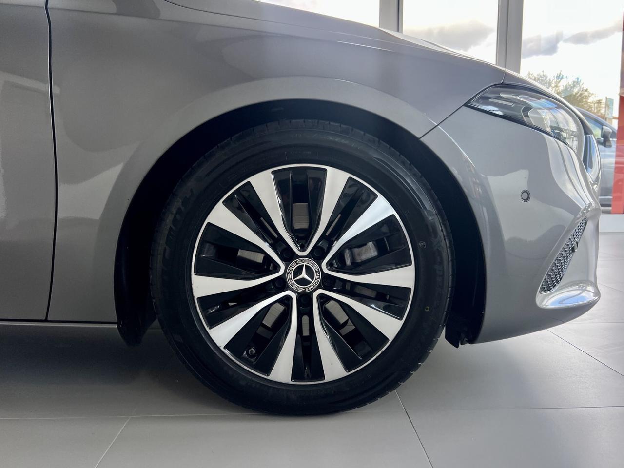 MB CLASSE A 180d AUTOMATIC BUSINESS LINE - 2022