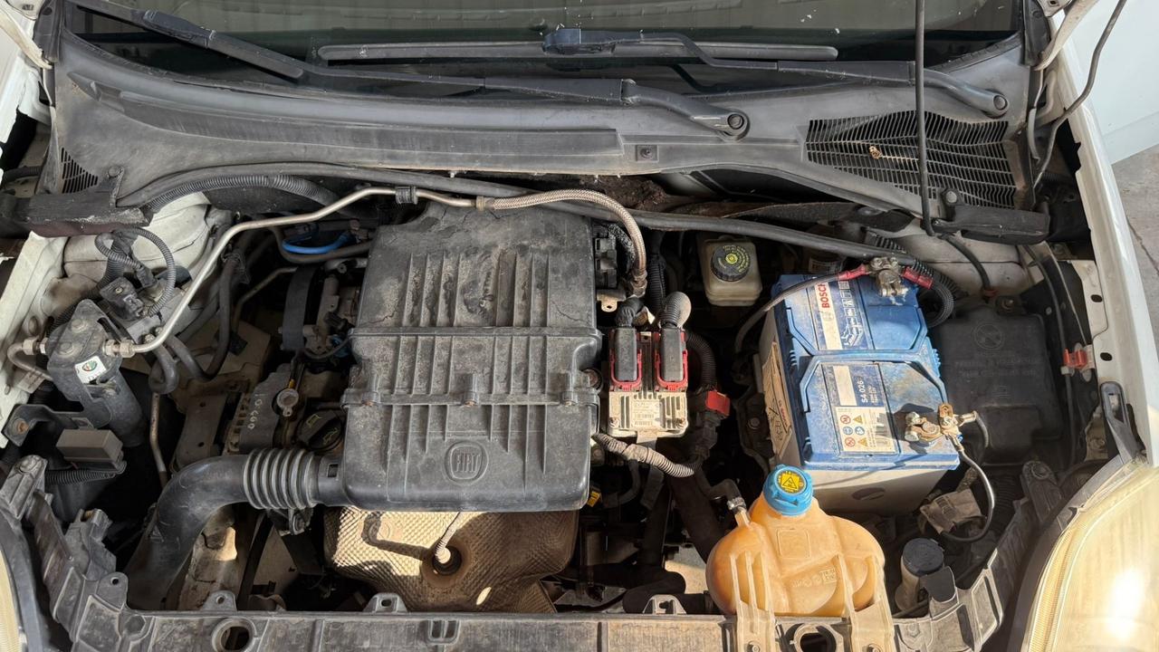 Fiat Grande Punto 1.4 5 porte Active Natural Power