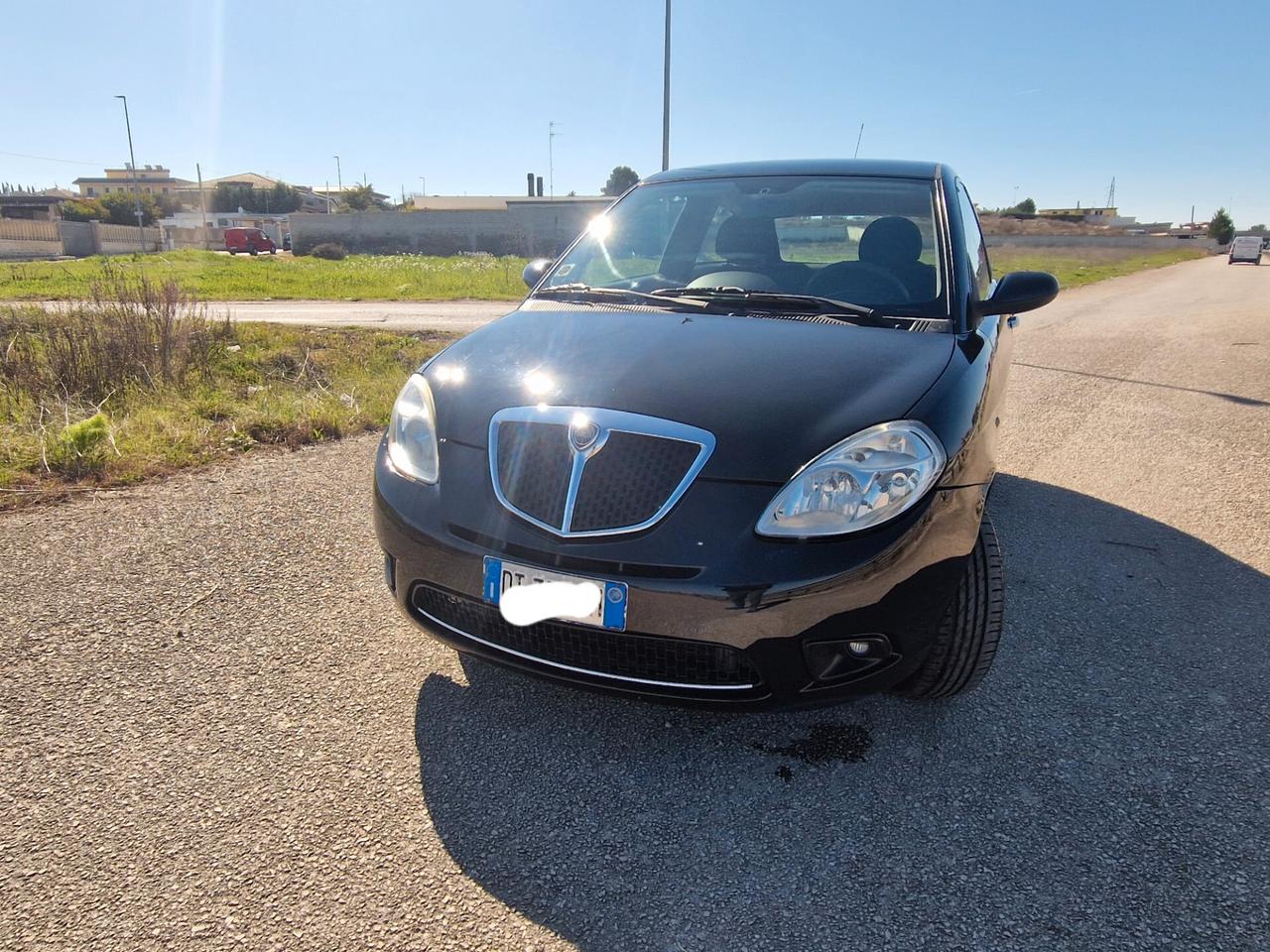 Lancia Ypsilon 1.2 Platino