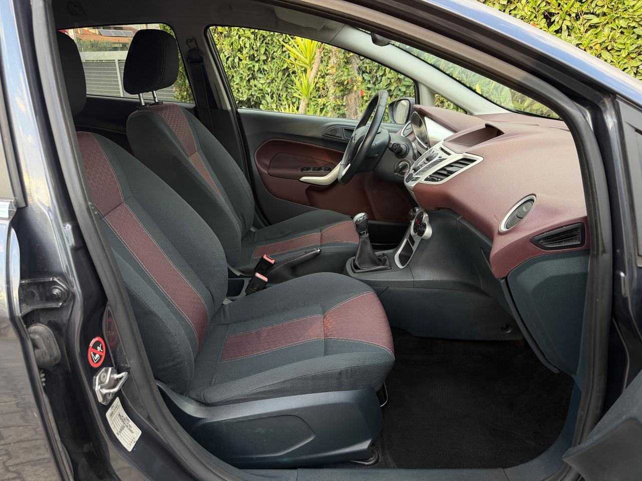 Ford Fiesta 1.4 TDCi 68CV 5 PORTE TITANIUM NEO OK