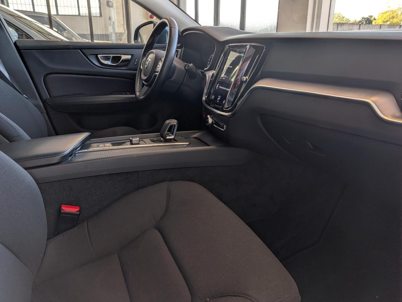 VOLVO V60 2.0 B4