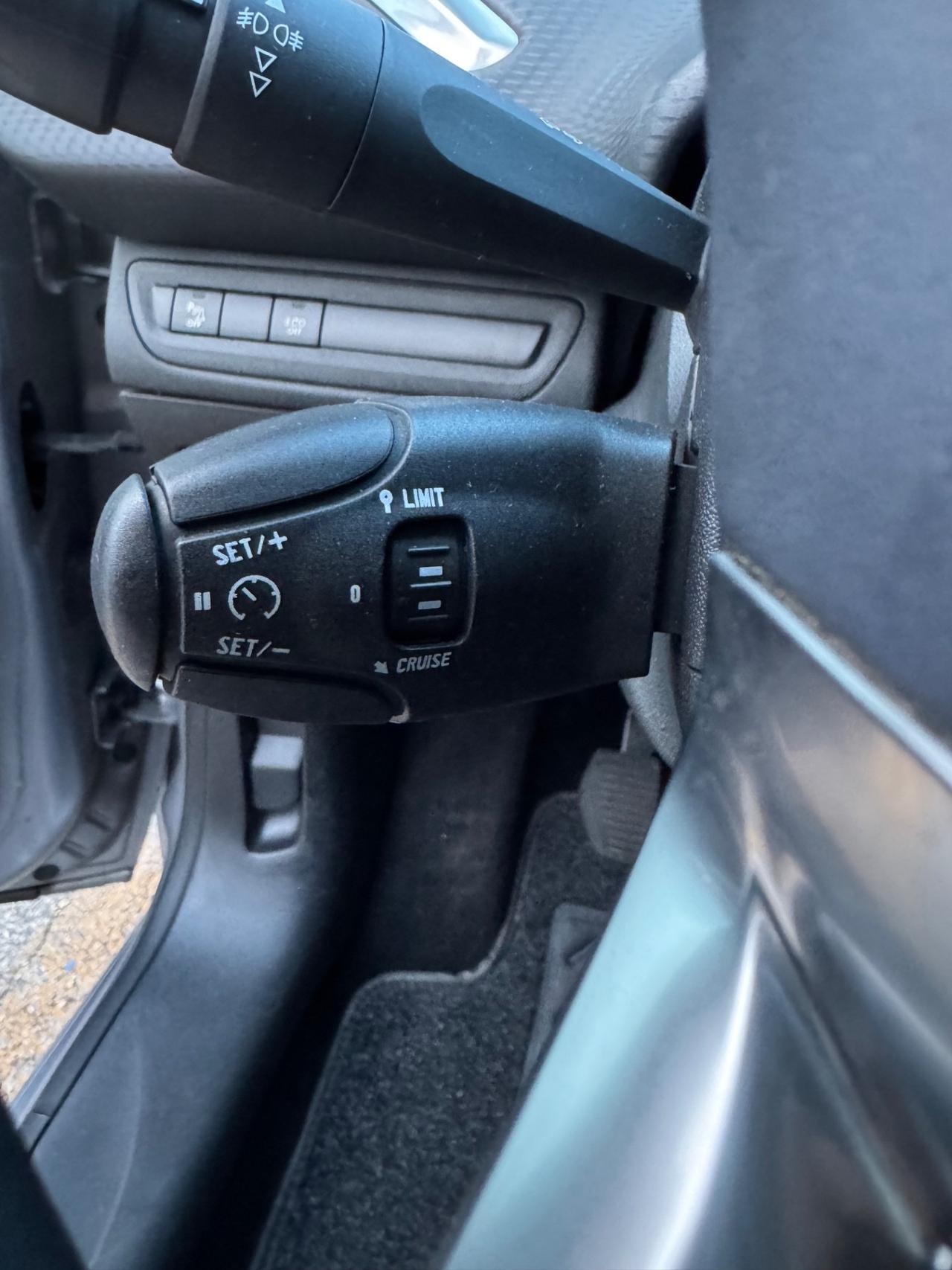 Peugeot 208 1.5 HDI KM CERTIFICATI