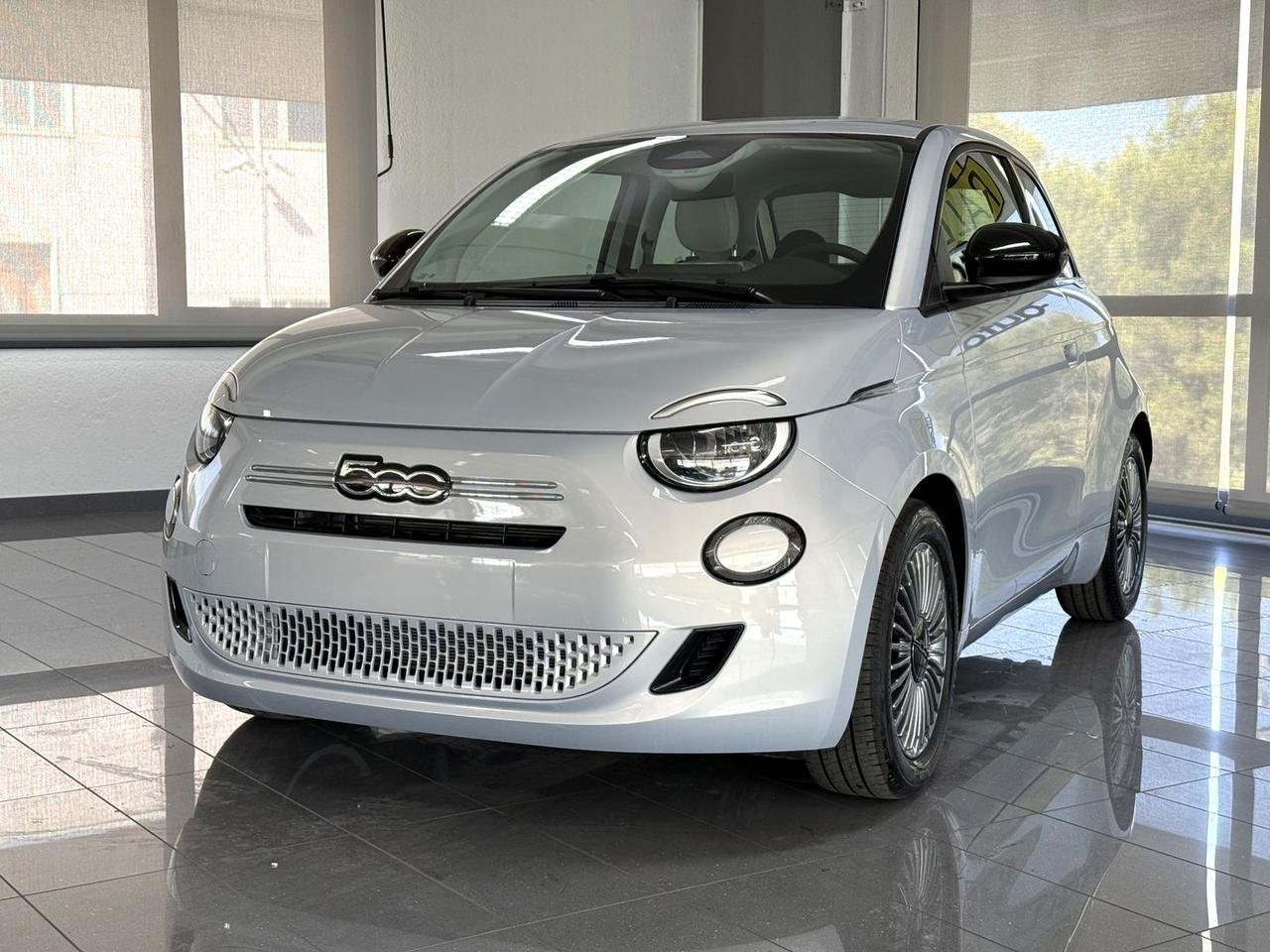 Fiat 500 Icon 1.0 65 MHEV #11976