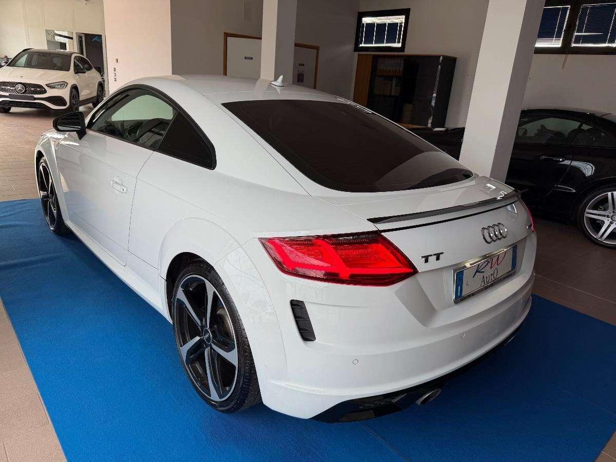 Audi TT 2.0 TFSI quattro S tronic S line