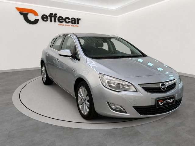 Opel Astra 1.6 16V VVT 5 porte Cosmo
