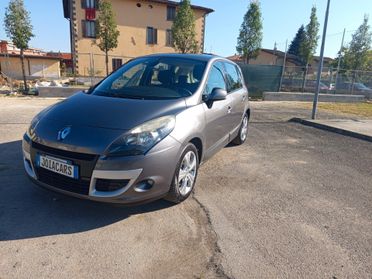Renault Scenic Scénic X-Mod 1.5 dCi 110CV EDC Luxe