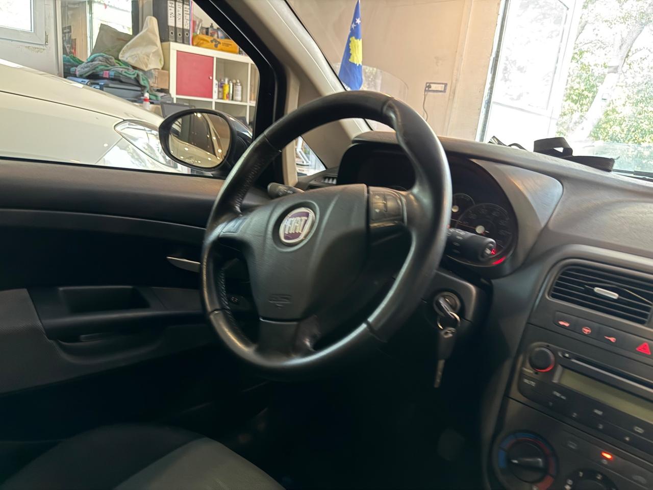 Fiat Punto 1.4 gpl benzina neopatentati