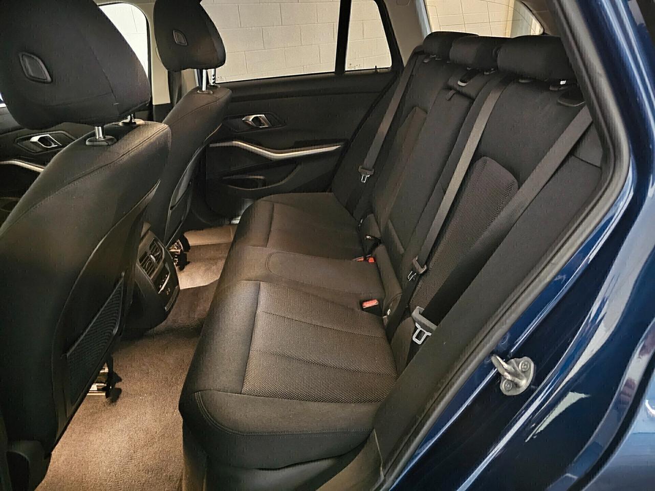 Bmw 320d xDrive 48v Touring Business Adv. 190cv