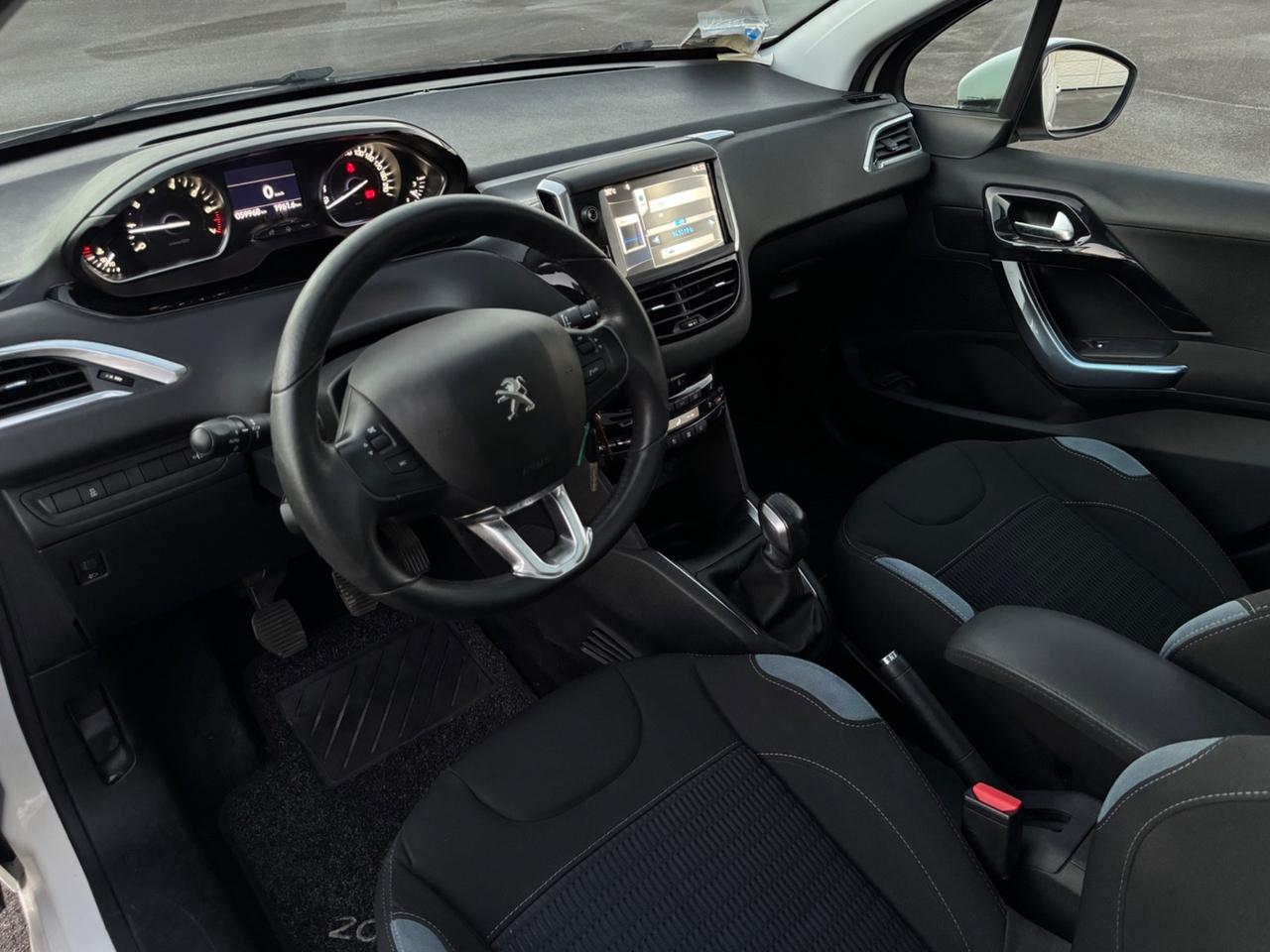 Peugeot 208 1.2 VTi 82 CV Unico proprietario 60.000 Km Certificati