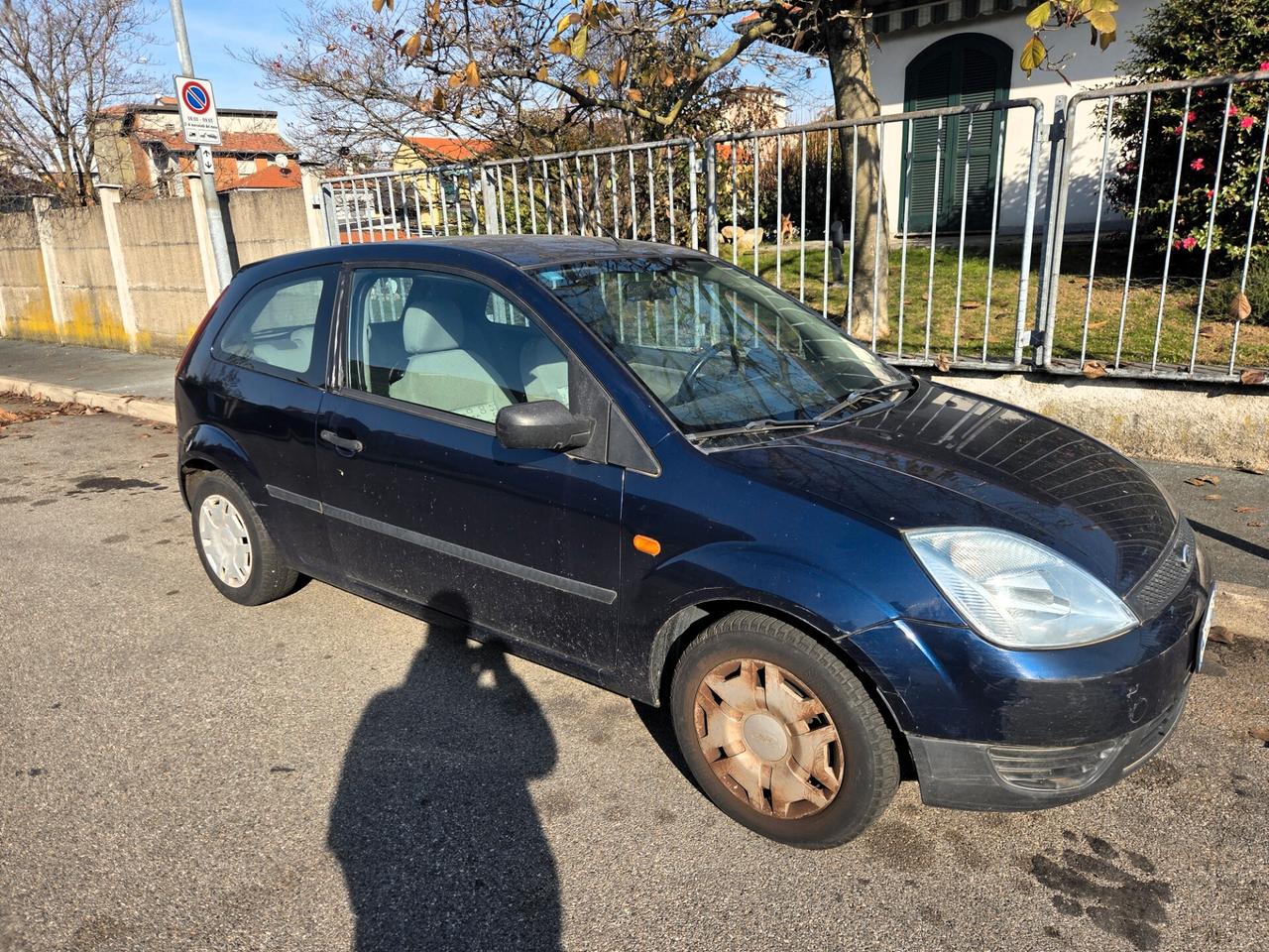 Ford Fiesta 1.2 16V 3p. Ambiente