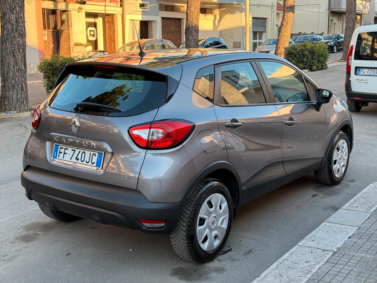 Renault Captur 1.5 dCi 90CV S&S LED CAMERA - 2016