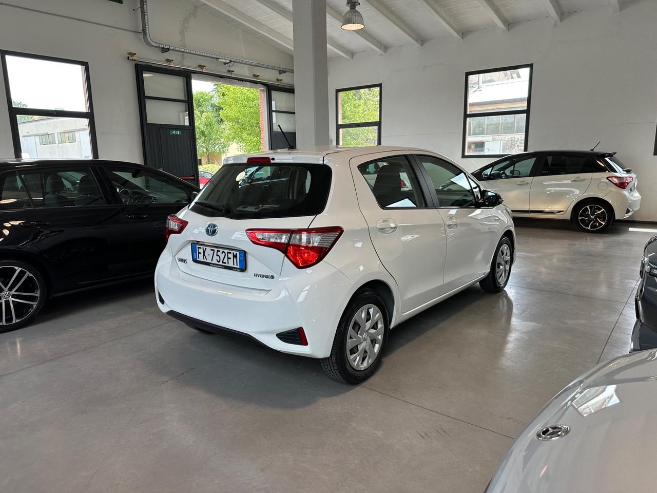 Toyota Yaris 1.5 Hybrid 5 porte Active