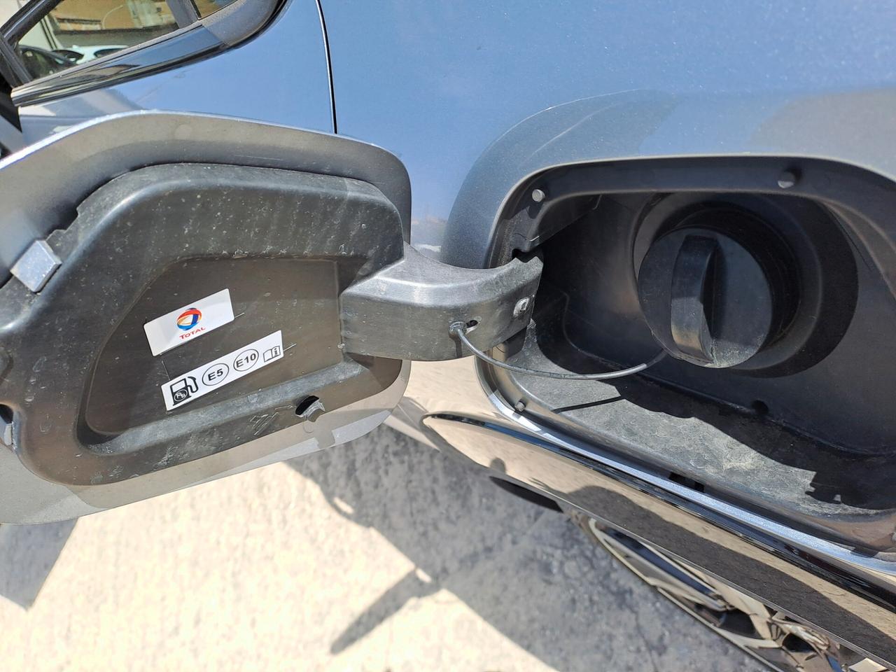 Peugeot 208 PureTech 130 Stop&Start EAT8 5 porte GT