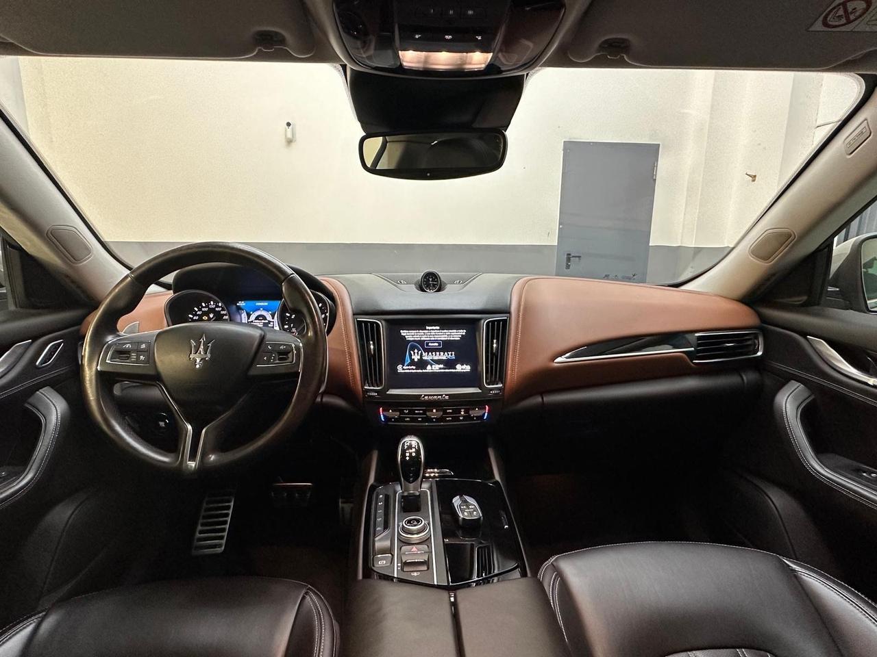 Maserati Levante V6 430cv awd