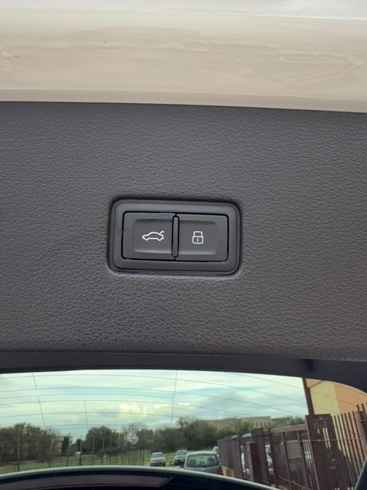 Audi Q8 50 TDI 286 CV quattro tiptronic SLINE