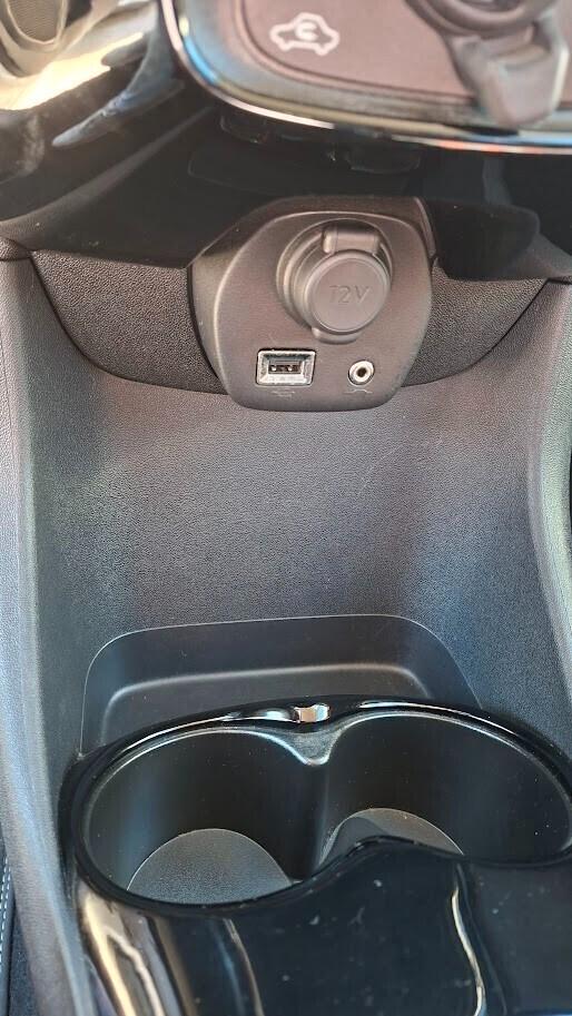 Peugeot 108 1.0 Benzina 2019 con telecamera