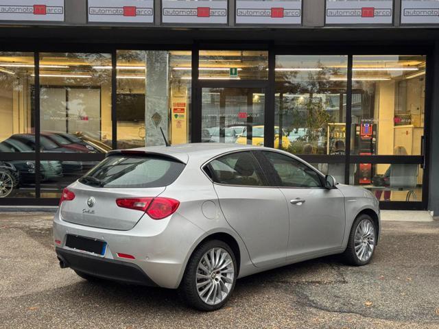 ALFA ROMEO Giulietta 1.6 JTDm-2 105 CV Distinctive