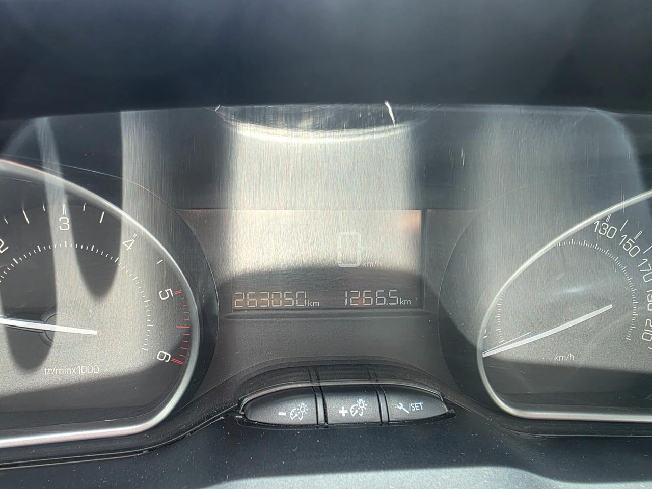 Peugeot 208 BlueHDi 75 S&S 5 porte Active