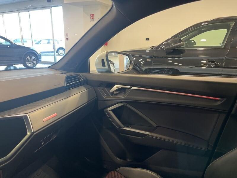 Audi Q3 SPORTBACK 35 TDI S LINE S TRONIC