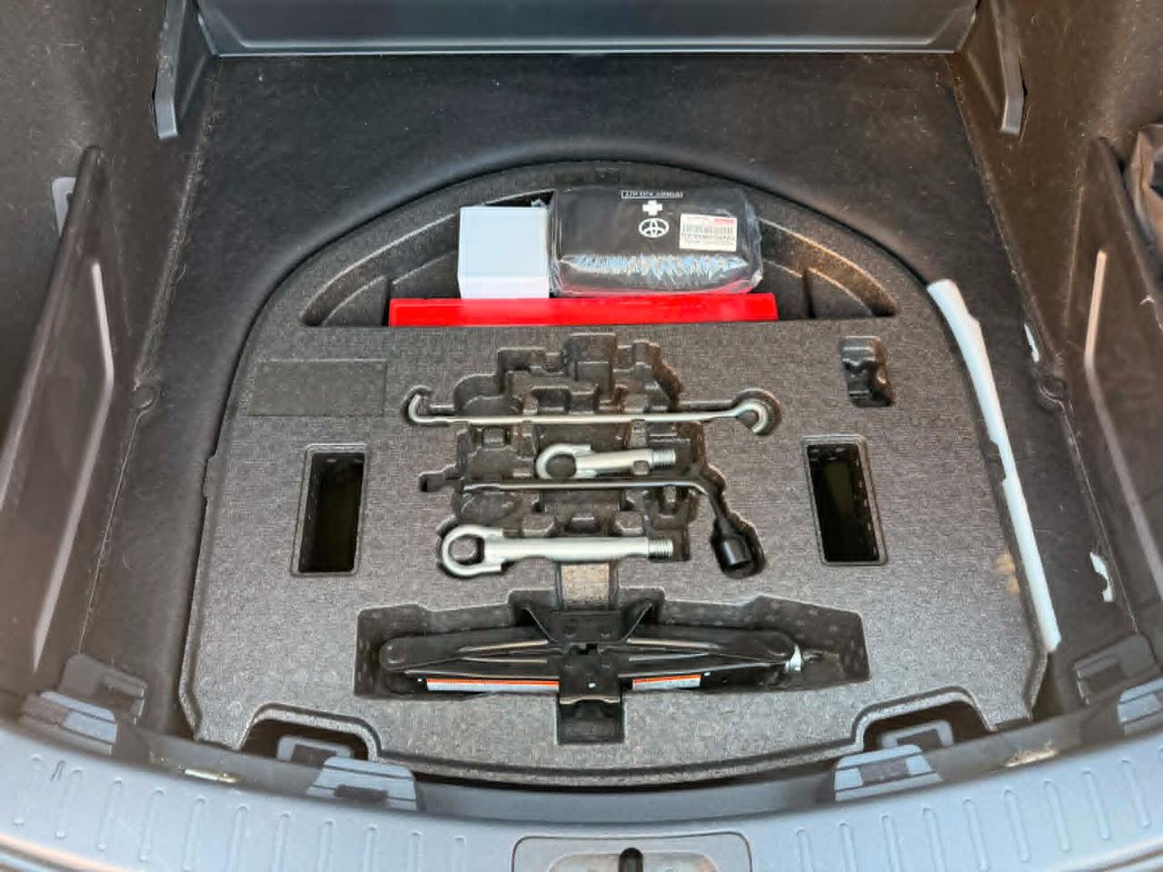 Toyota Corolla 1.8 Benz/Ibrida OK Neopatentato