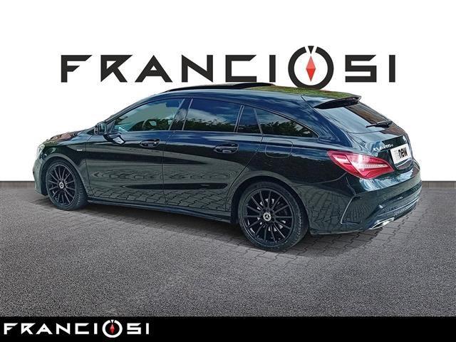 MERCEDES-BENZ CLA Shooting Brake 200 D Night edition 4Matic 7G D