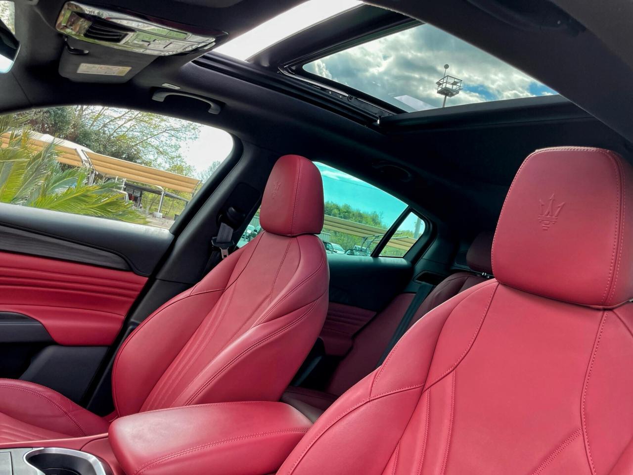 Maserati Grecale MHEV 330 CV AWD Modena IVA ESPOSTA PELLE ROSSA