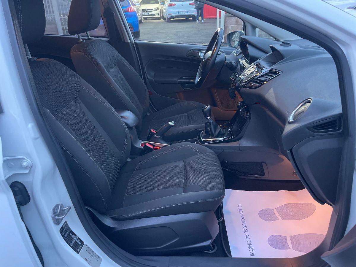 FORD - Fiesta - 1.4 5p. Bz. GPL Black & White Edition