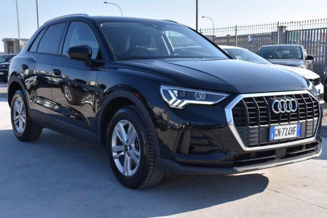 AUDI Q3 35 TDI S tronic Business *Telecamera, Navi, LED*