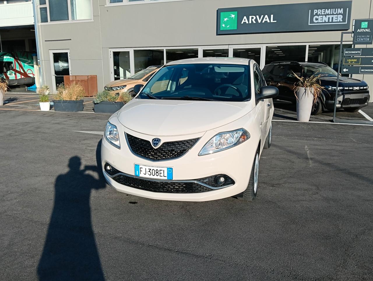 Lancia Ypsilon 1.2 69 CV 5 porte GPL Ecochic Silver