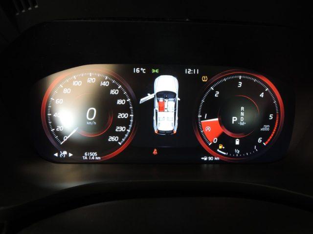 VOLVO XC60 B4 (d) AWD Geartronic Business Plus