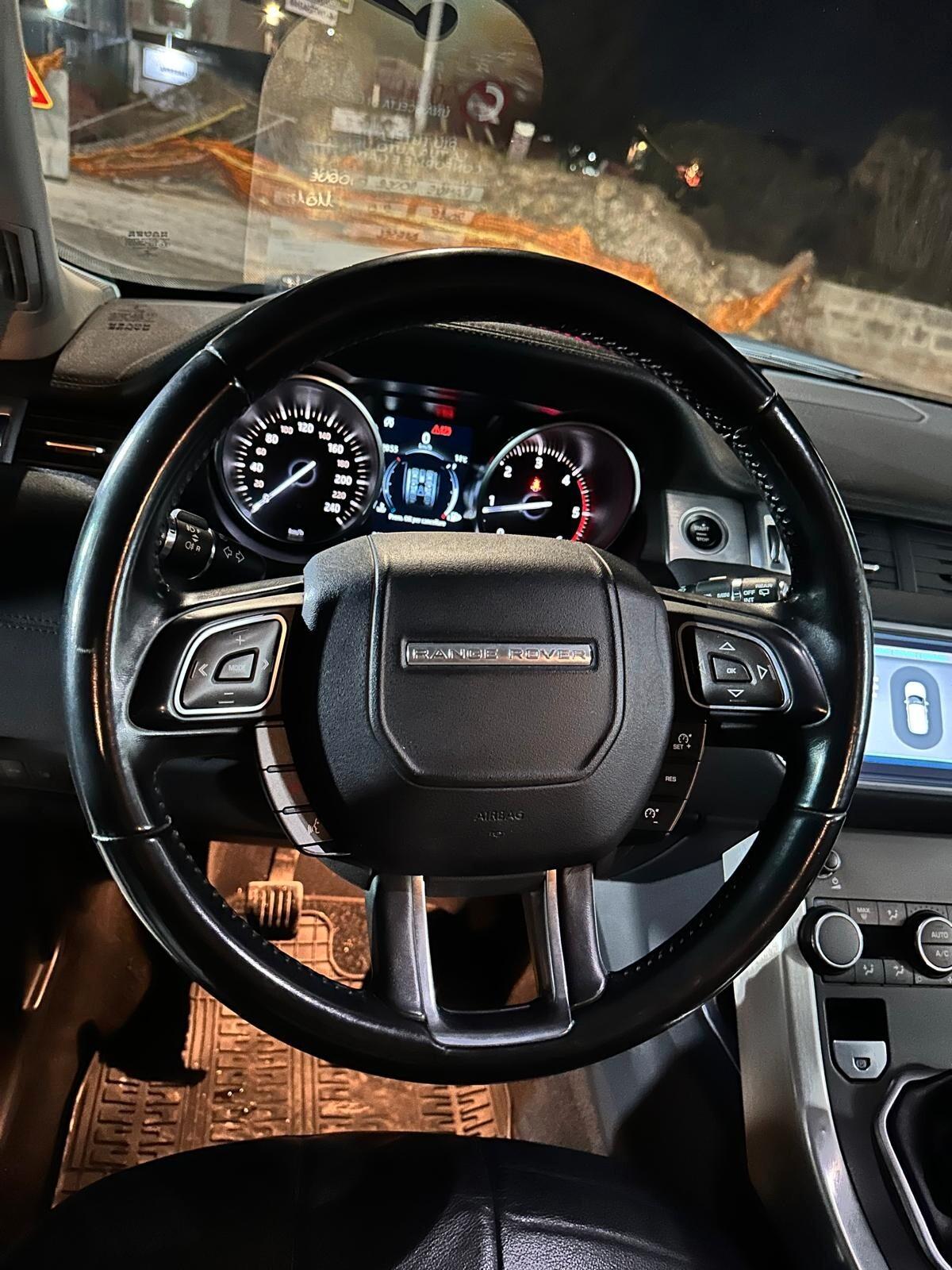 Land Rover Range Evoque 2.0 TD4 180 CV 5p. SE Dynamic