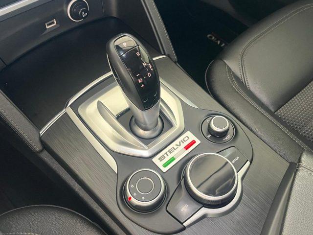 ALFA ROMEO Stelvio 2.2 Turbodiesel 210 CV AT8 Q4 veloce
