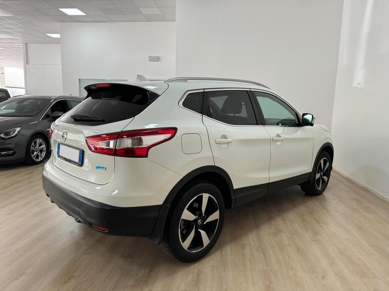 Nissan Qashqai 1.5 dCi 360