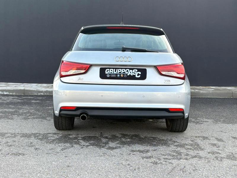 Audi A1 Sportback 1.4 tdi Sport 90 CV s-tronic ADATTA NEOPATENTATI
