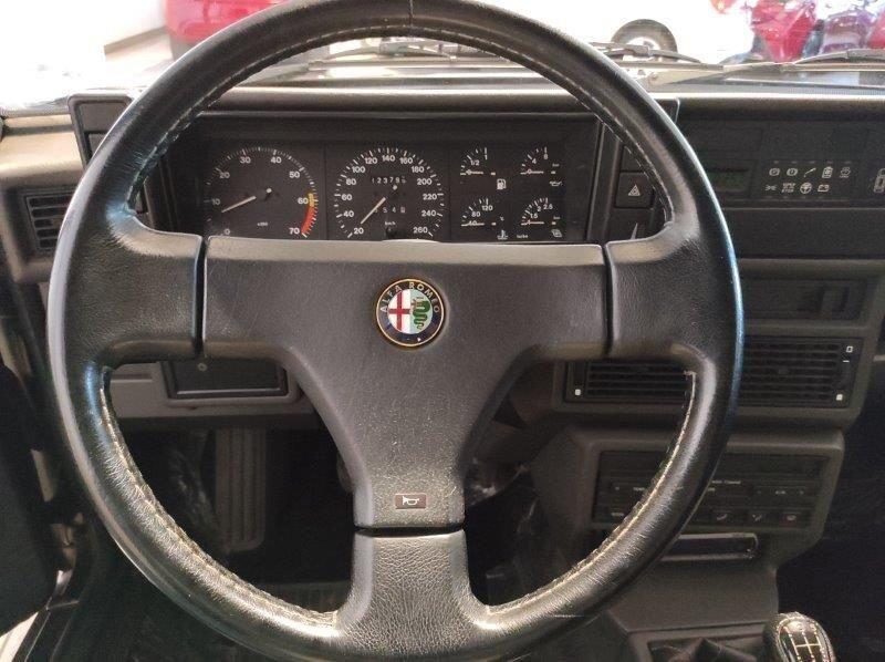 Alfa Romeo 75 1.8i turbo America Esemplare unico con climatronic SN 975
