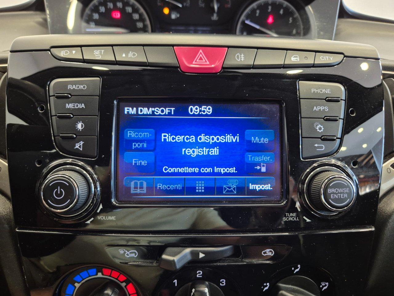 Lancia Ypsilon 5 porte 1.2 Silver 69cv - NEOPATENTATI - Sens. Post. - Bluetooth