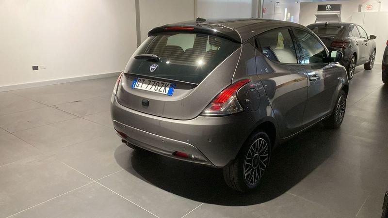Lancia Ypsilon Ypsilon 1.0 FireFly 5 porte S&S Hybrid Platino