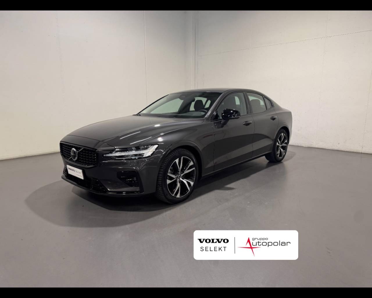 VOLVO S60 B4 PLUS DARK AUTO