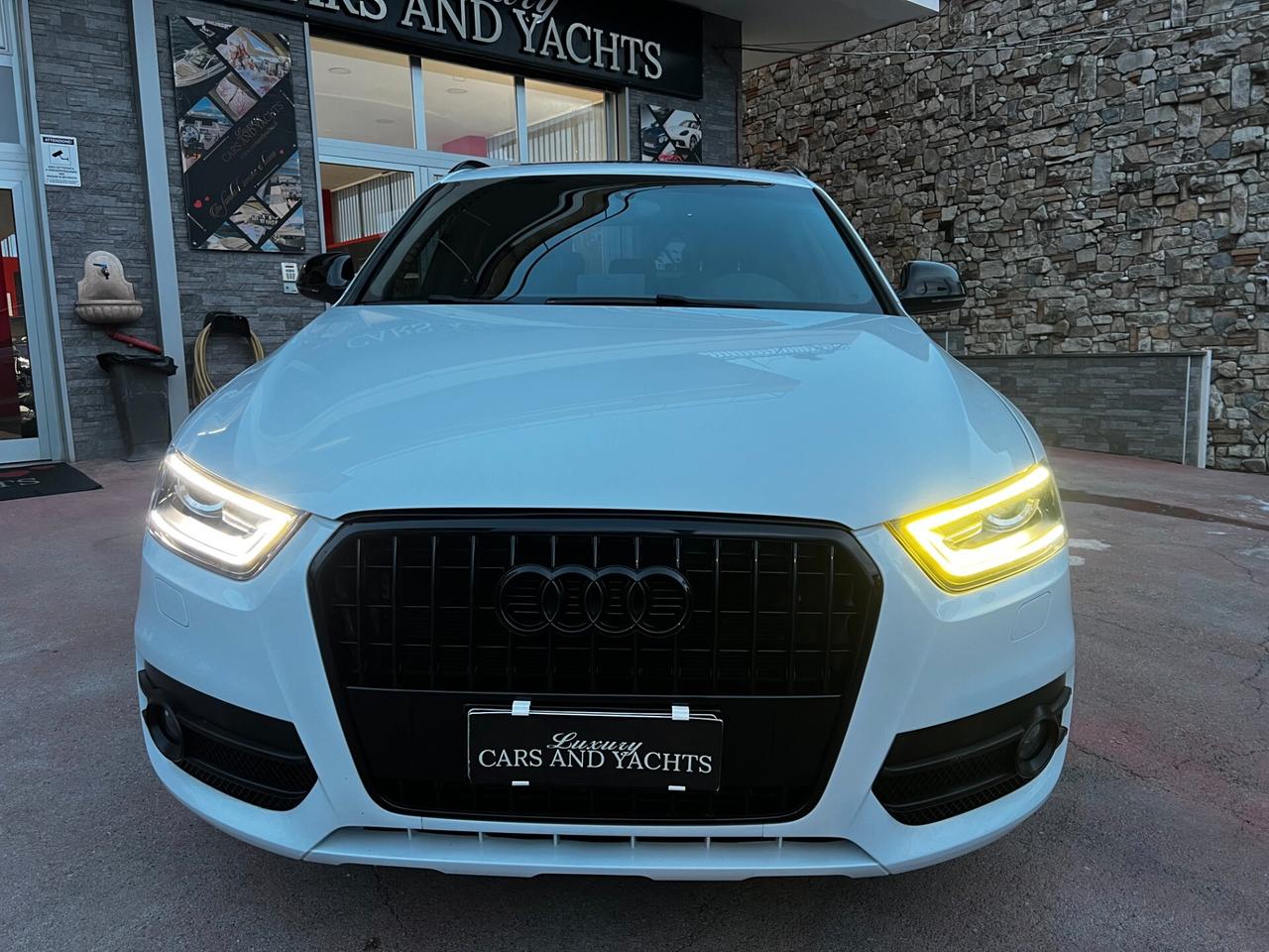 Audi Q3 2.0 TDI 140 CV -2012-TETTO