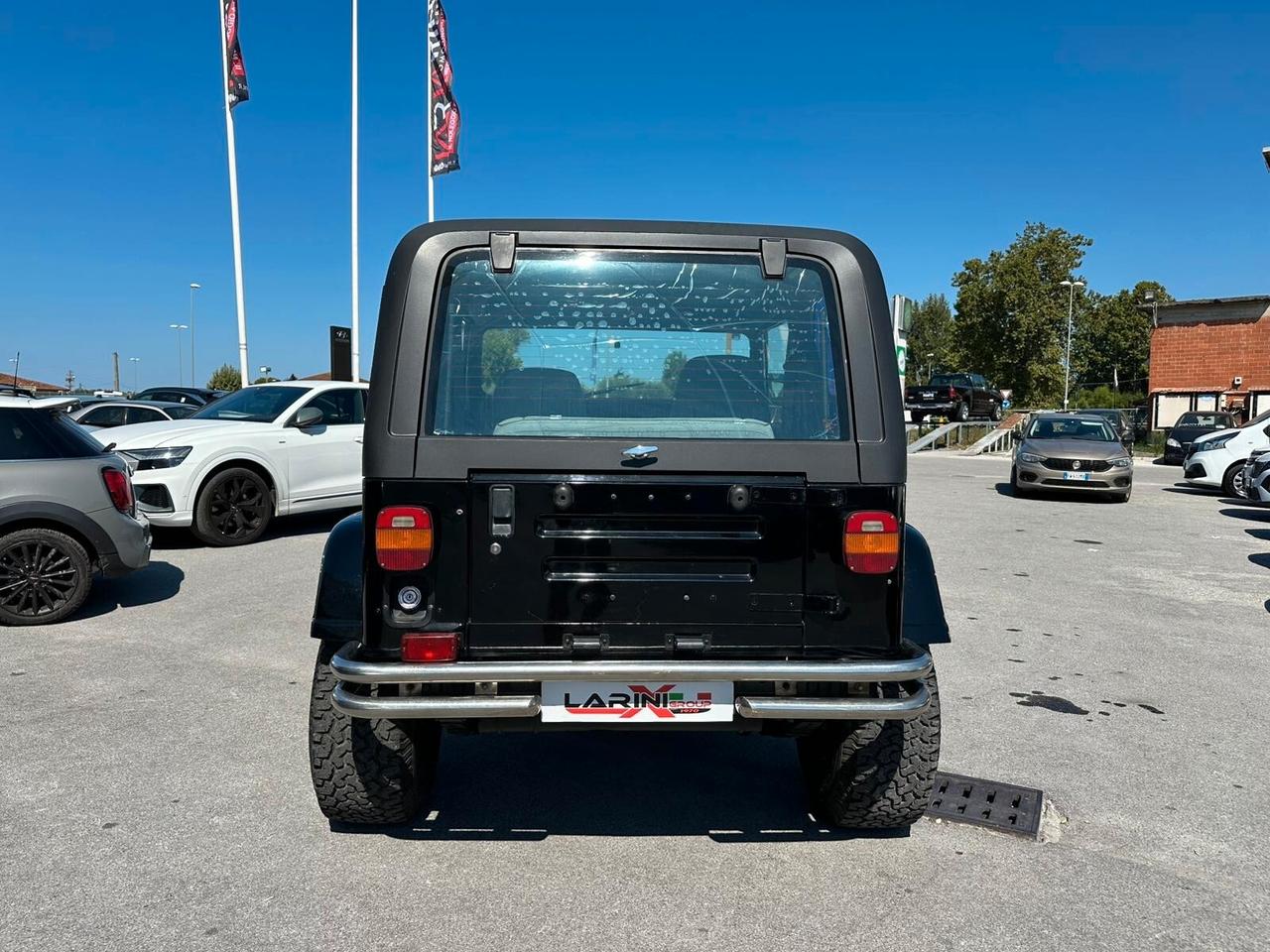 Jeep Wrangler 2.5 Laredo