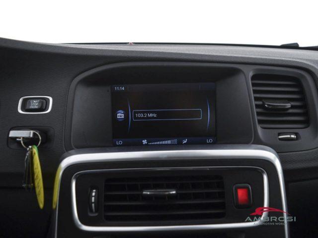 VOLVO V60 DRIVe Momentum