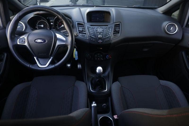 Ford Fiesta Ford Fiesta 1.5 TDCi 75CV 3 porte ST-Line 55KW ANNO 2017