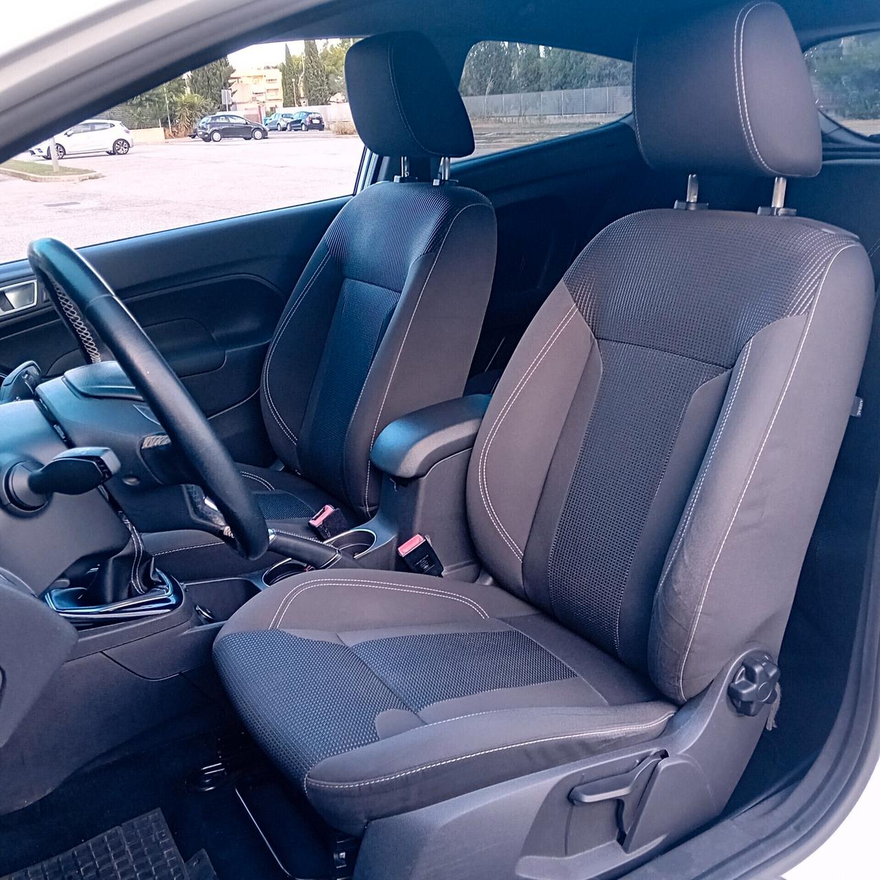 Ford Fiesta 1.5 TDCi 75CV Titanium -UNIPROPRIETARIO-