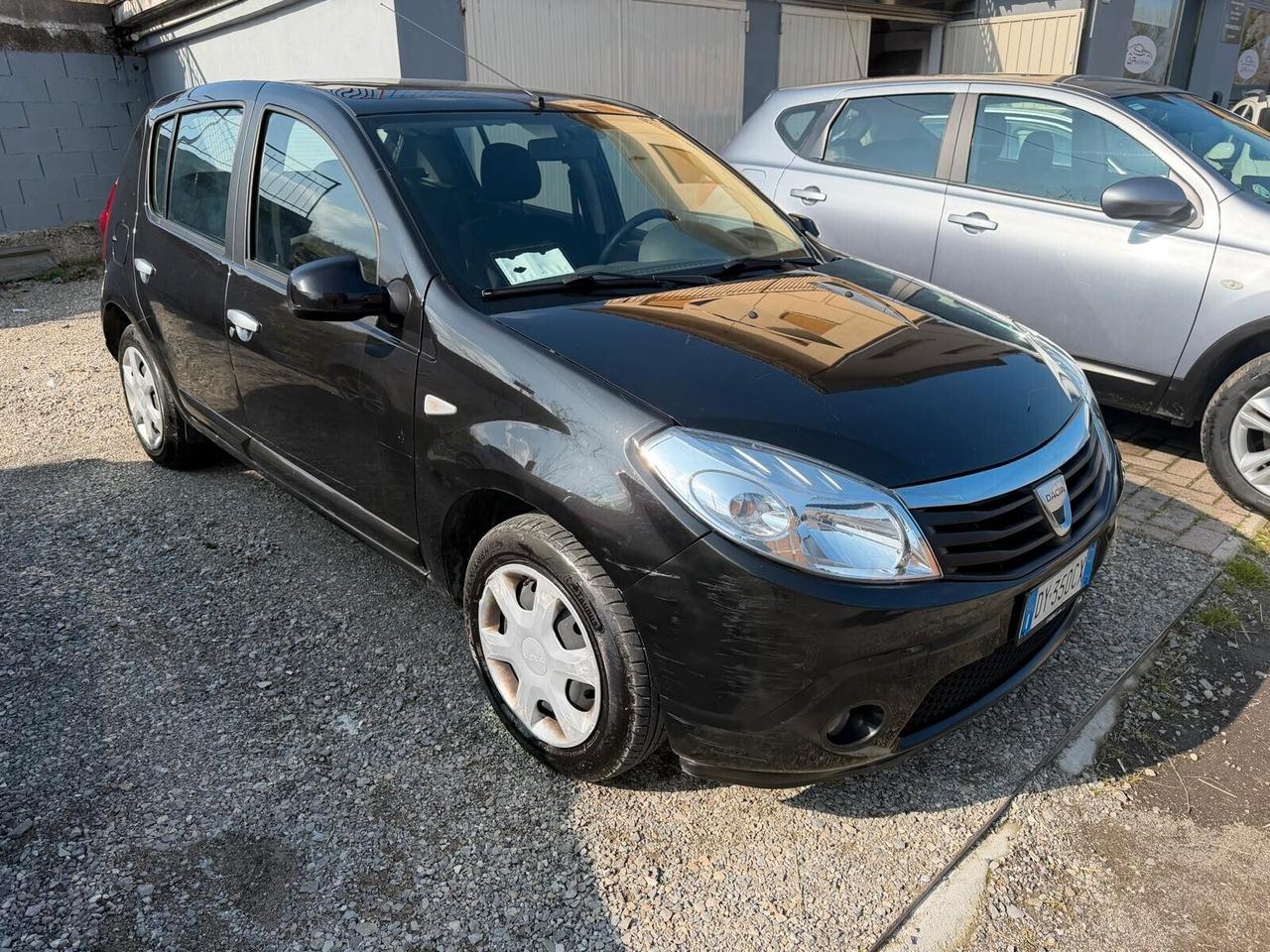 Dacia Sandero 1.4 8V Laureate Gpl