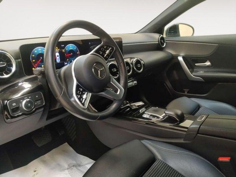 Mercedes-Benz Classe A A 180 d Sport auto