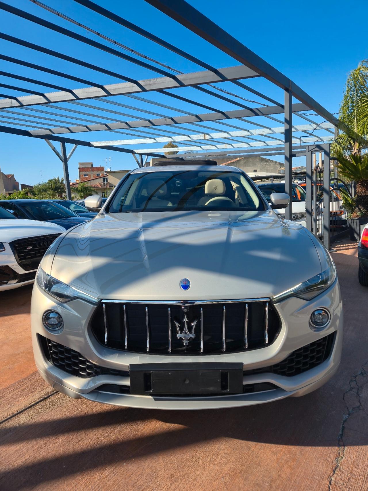 Maserati Levante V6 Diesel 275 CV AWD Gransport