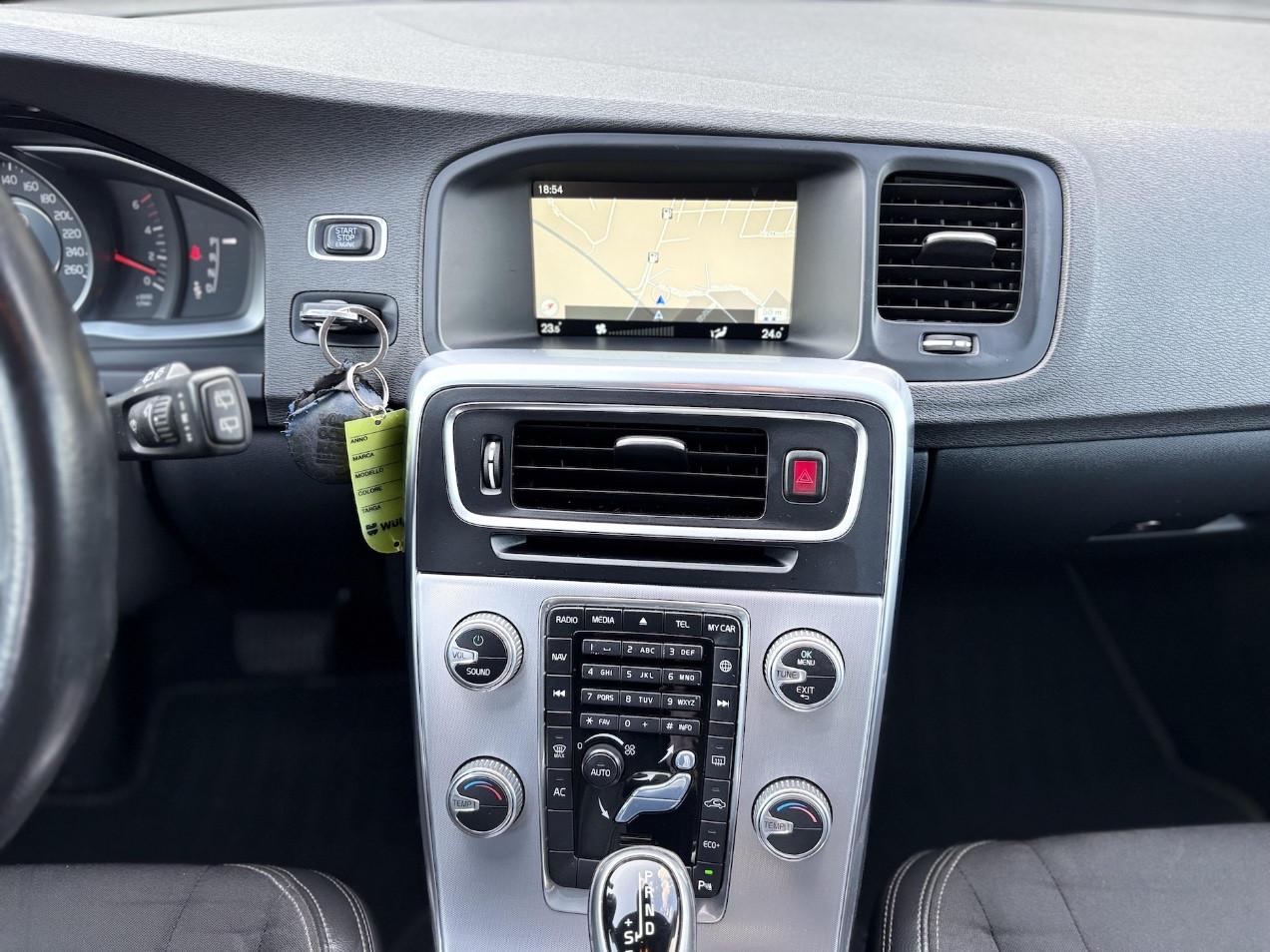 Volvo V60 Cross Country 2.0 Diesel 150CV E6 - 2017