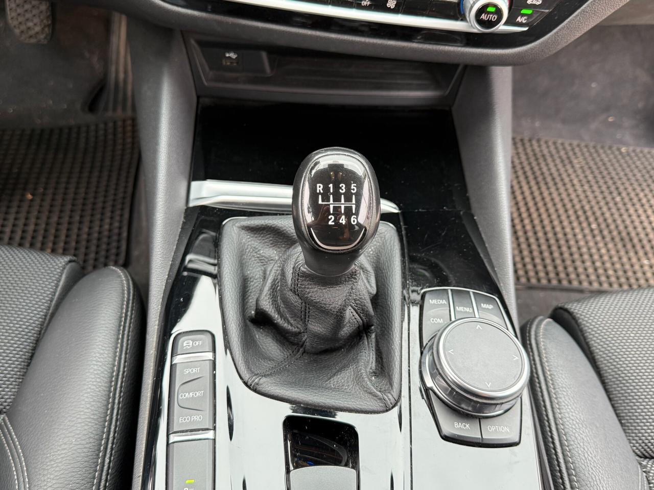 Bmw 520d Touring Sport Line NAVI LED - 2019