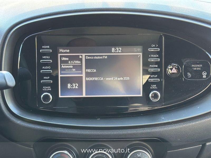 Toyota Aygo X 1.0B (72 CV) Active S-CVT